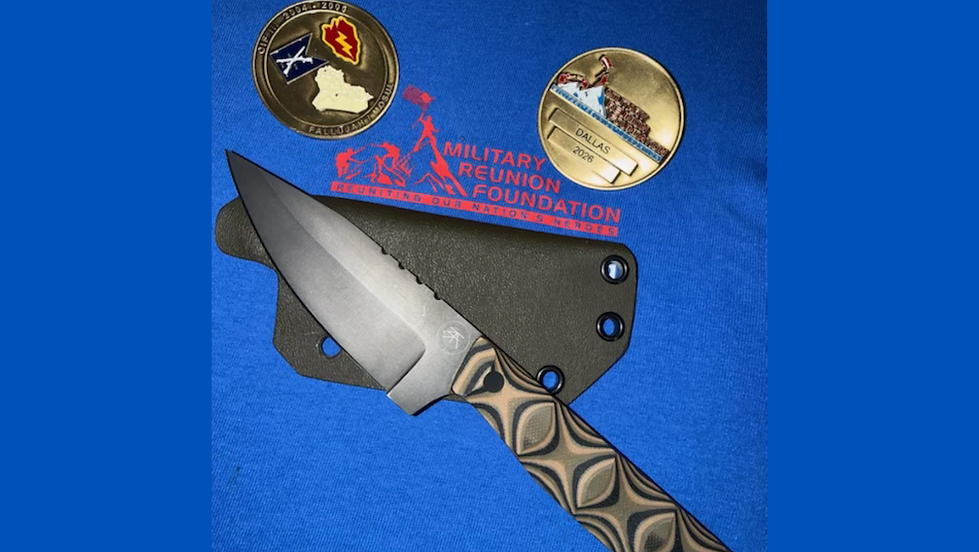 Commemorative knife and coin support item